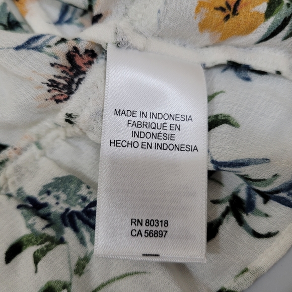 Lucky Brand Floral top - Picture 9 of 11